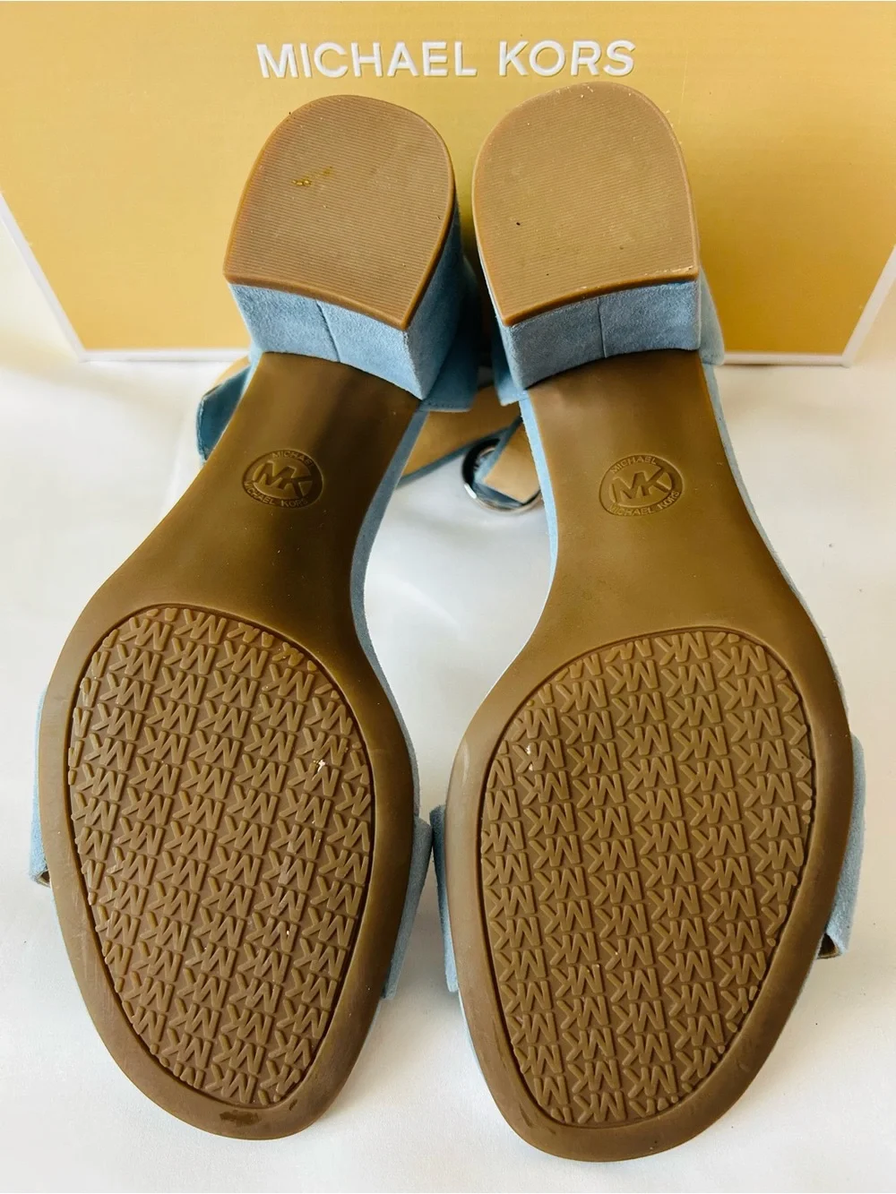 🩵Michael Kors🩵 “Lena” Flex mid Block Heel Sandals in Light Blue Suede w/Silver